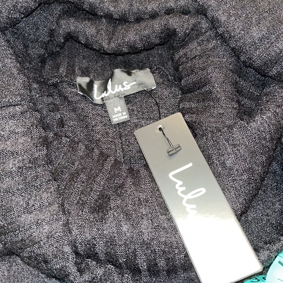 NWT Lulus Autumn Daze Cowl Neck Tunic in Black - Picture 6 of 7